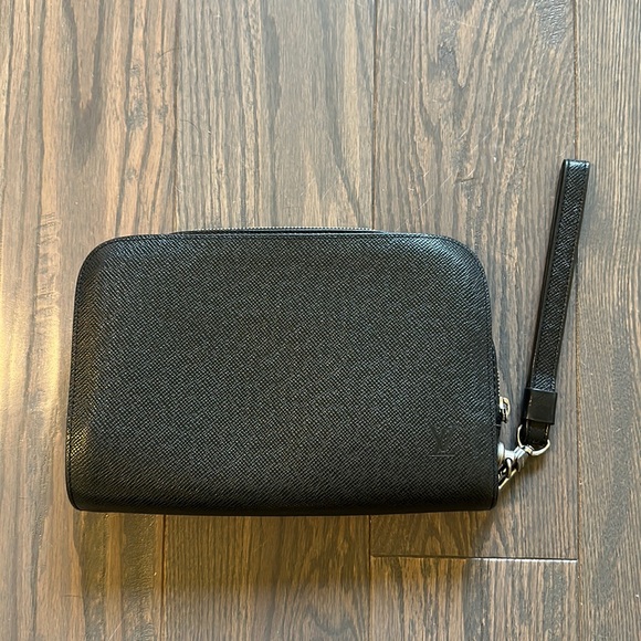 Authentic Louis Vuitton Pochette Baikal - Picture 1 of 10